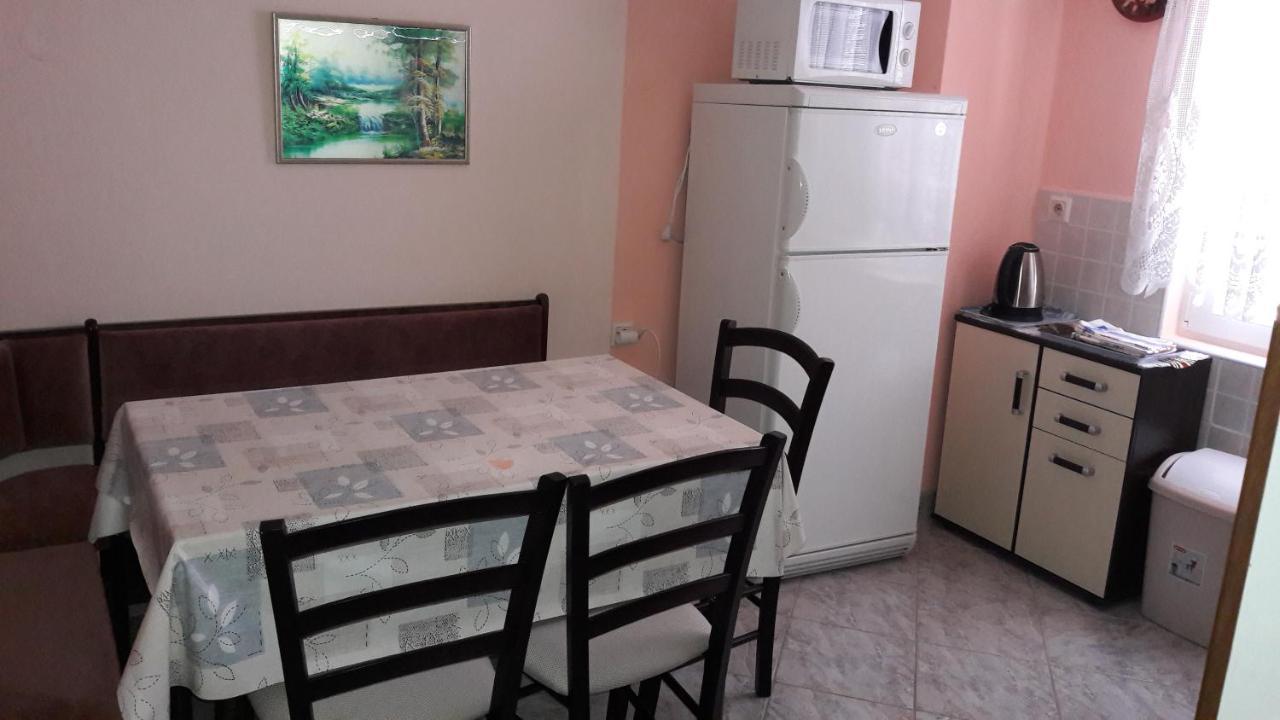 Apartment Ana Горни-Карин Экстерьер фото