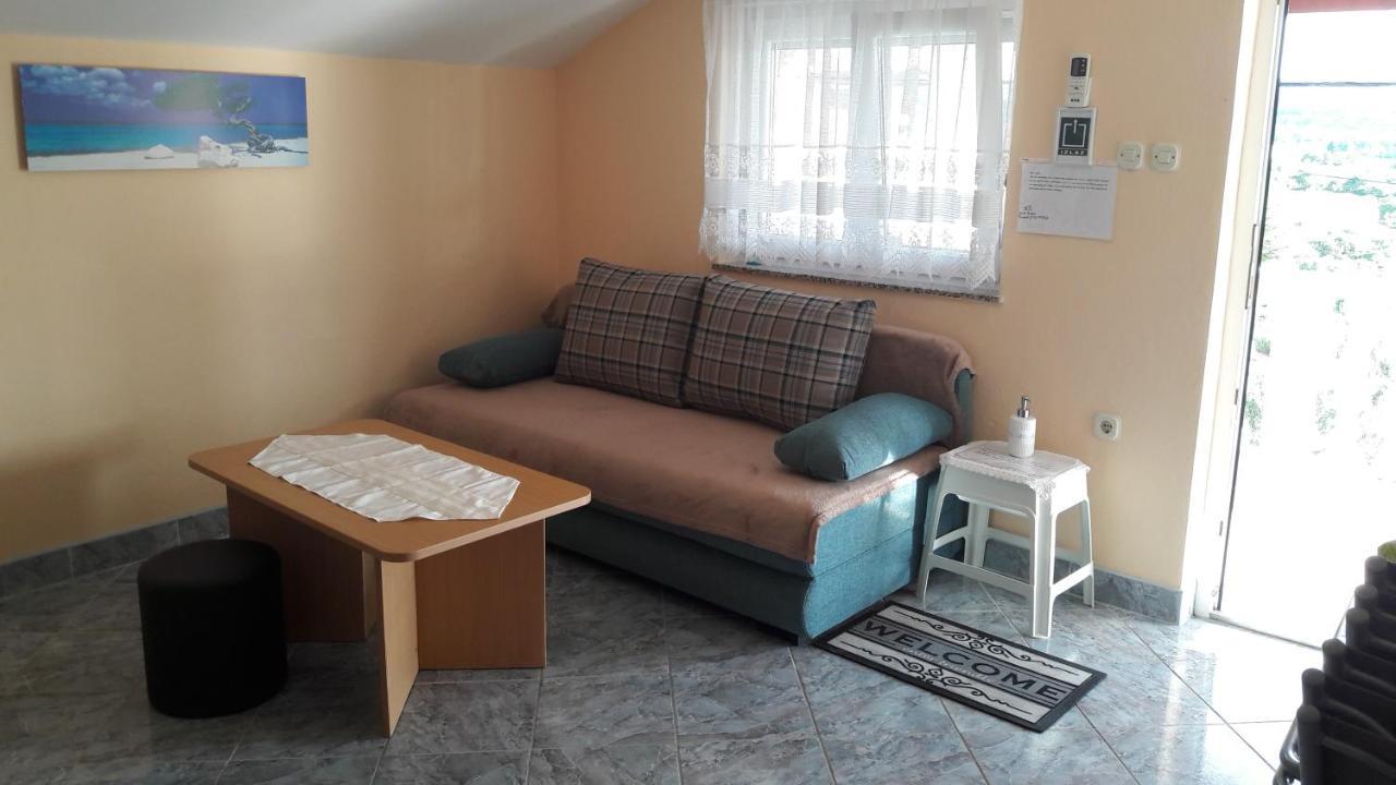 Apartment Ana Горни-Карин Экстерьер фото